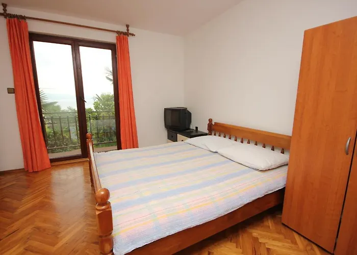 Apartman With A Parking Space - 7904 *